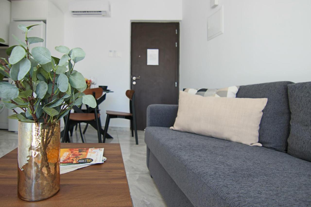Phaedrus Living: Seaside Luxury Flat Lighthouse 74 Lägenhet Paphos Exteriör bild